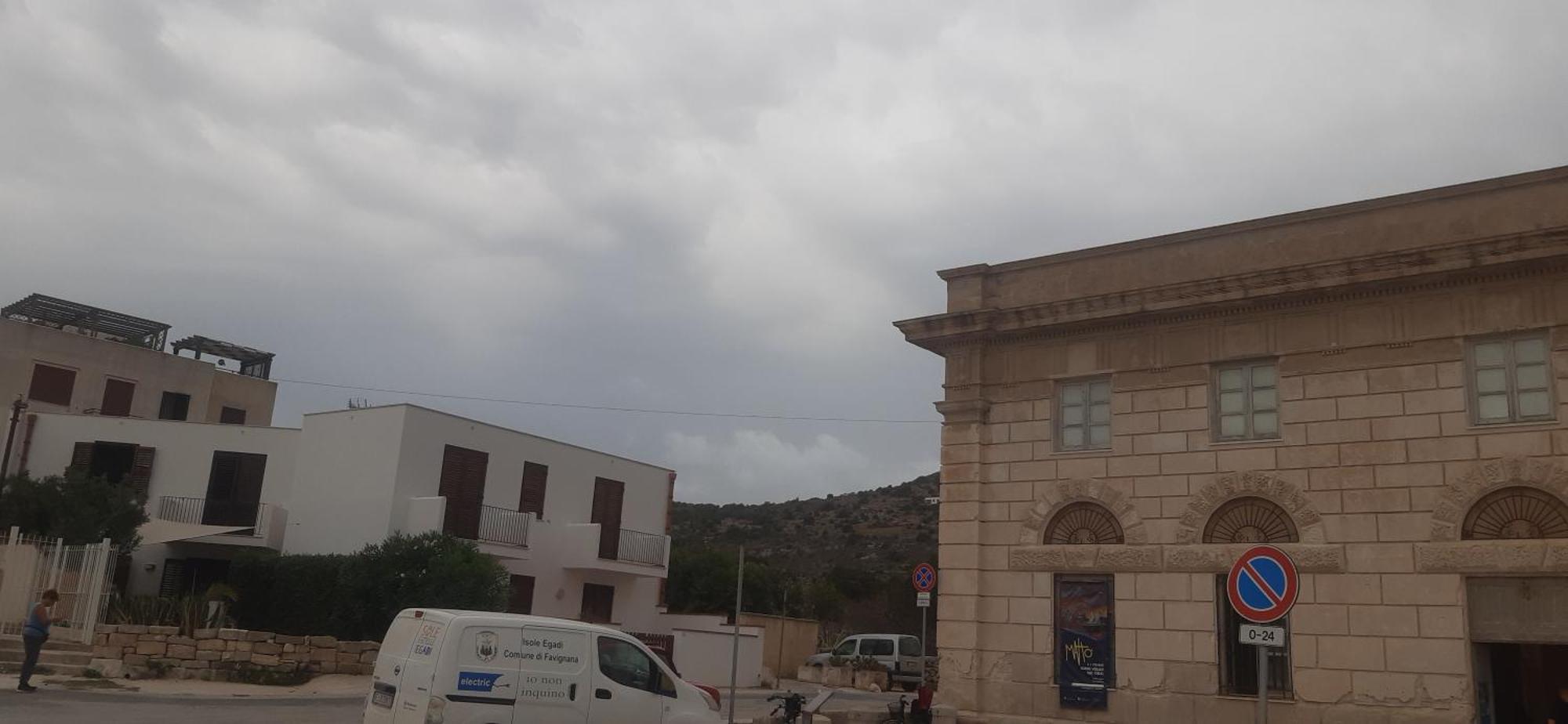 Casa Vacanza Spiaggia Praia Favignana Ngoại thất bức ảnh